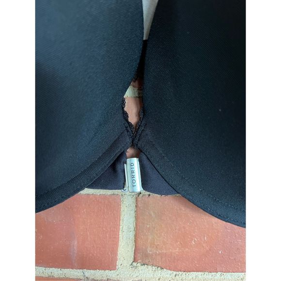 Torrid Bra 40DDD - Picture 2 of 5